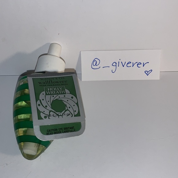 Holly Wreath Wallflower Refill Home Fragrance - Picture 2 of 9